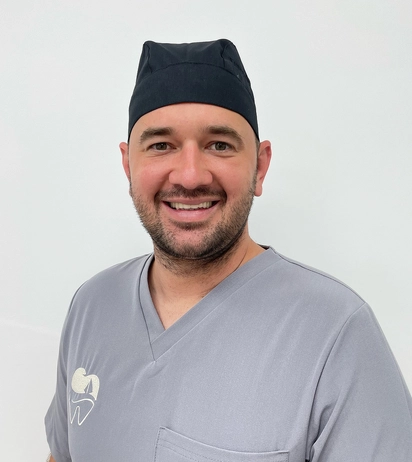 Dr. Vincze Gergely